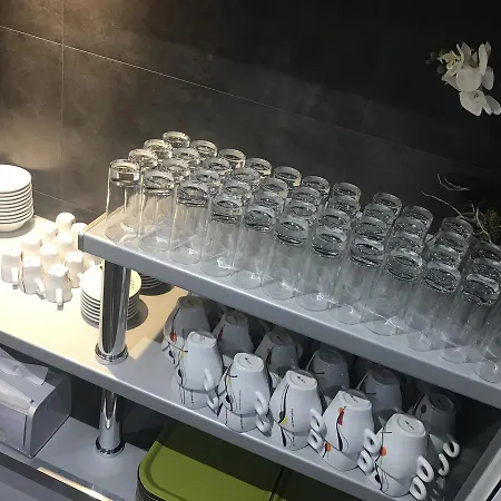 酒店 Kyriad Eco - Bessoncourt 贝尔福